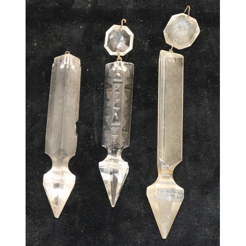 6 - A quantity of various loose crystal drops, mostly 11cm and 13cm high