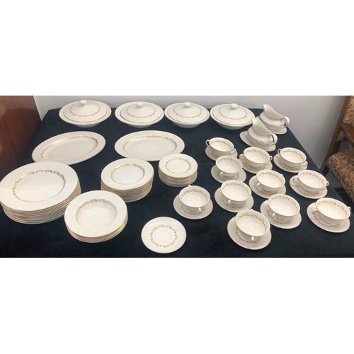 1004 - A Royal Doulton Fairfax dinner service, 4 tureens with lids, 2 oval platters, 2 gravy boats and sauc... 