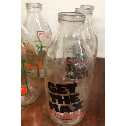 1012 - 30 various vintage glass advertising milk bottles including Colgate, Kellogg's Corn Flakes, Get the ... 