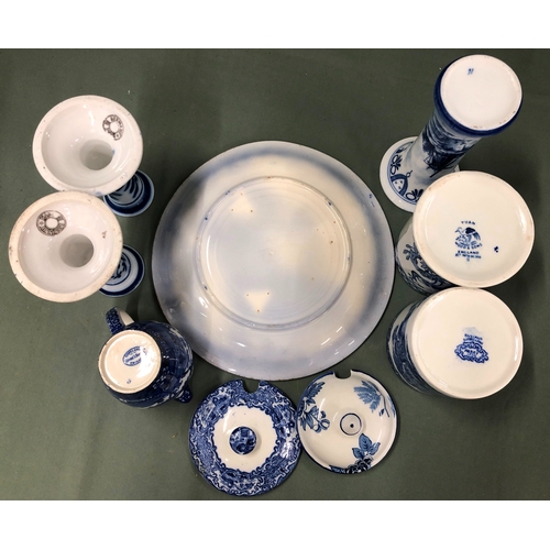 1143 - A Copeland jug and various other blue and white china.