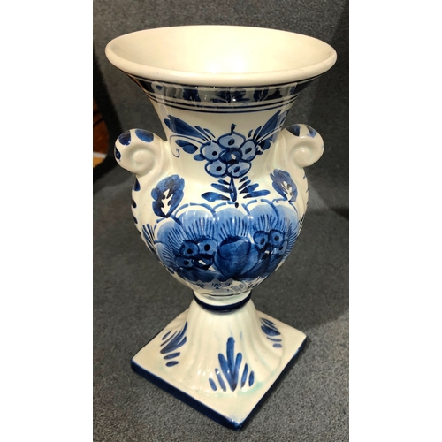 1200 - A quantity of various blue and white china including a Delft vase, 19cm high, Copland, Abbey (lid cr... 