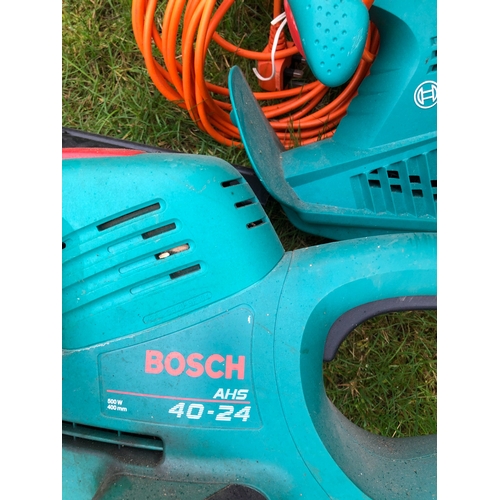 1238 - A Bosch AHS 50-16 hedge trimmer, a Bosch AH5 40-24 hedge trimmer and a Stihl HSE 52 hedge trimmer (n... 