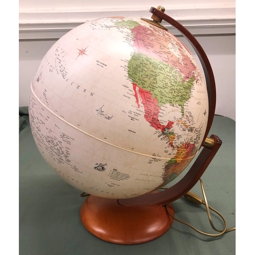 1052 - A modern globe with bulb to interior, 47cm high overall (bulb not working).