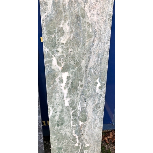 1069 - 2 rectangular slabs of marble, 100cm long, 50cm wide, 2cm deep and 142.5cm long, 38cm wide, 2cm deep