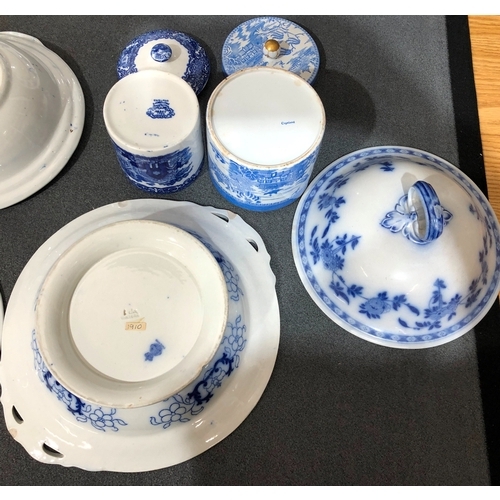 1200 - A quantity of various blue and white china including a Delft vase, 19cm high, Copland, Abbey (lid cr... 