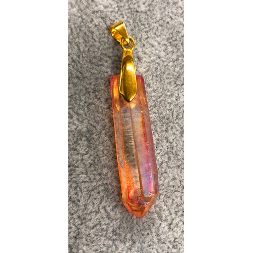 1271 - A pinkish coloured  pendant, 5cm drop.