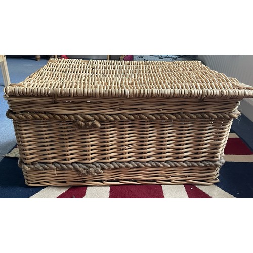 1382 - A wicker basket with rope handles 44cm high, 68cm wide, 54cm deep. This item is not held by PF Windi... 