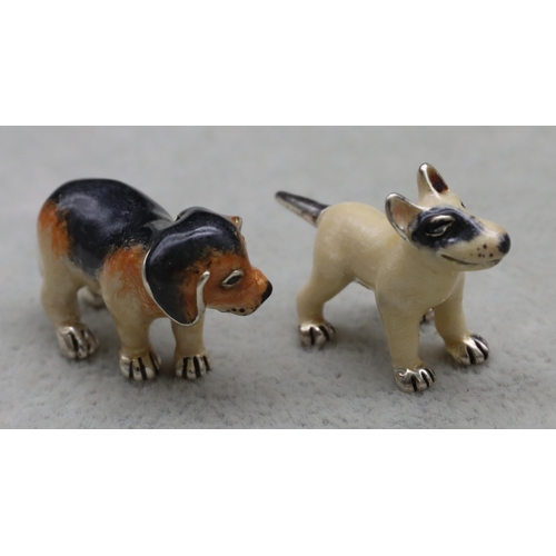 262 - 2 925 silver and enamelled small figures of dogs 