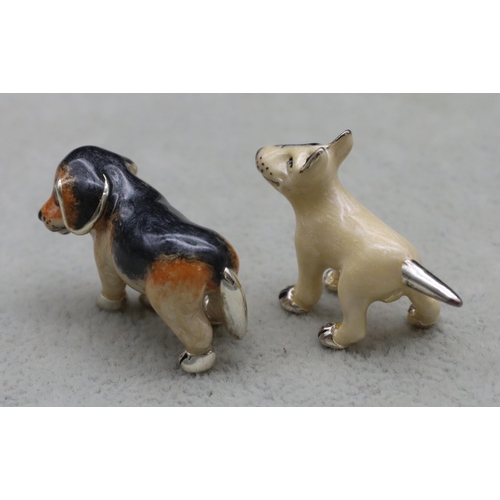 262 - 2 925 silver and enamelled small figures of dogs 