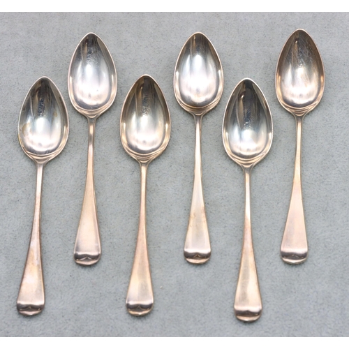 315 - A set of 6 Sheffield silver teaspoons in fitted black leather case, 1.8oz