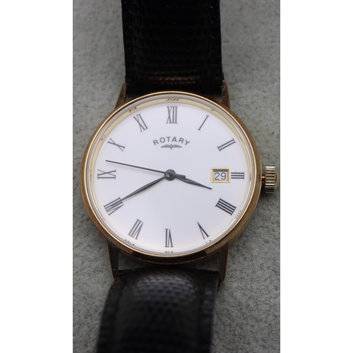 508 - A Rotary gentlemen's circular wristwatch with white enamel dial, seconds hand and calendar, black le... 