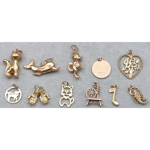 525 - 7 various 9ct gold charms, 15 grams gross