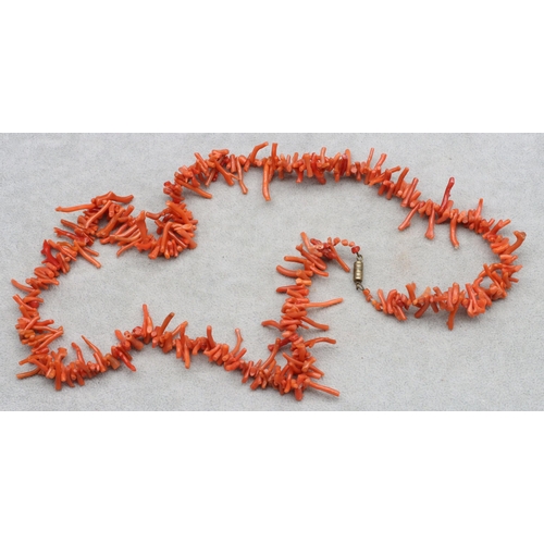 560 - A branch coral necklace, 77cm long