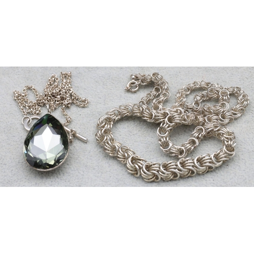 581 - A silver chain with T-bar mounted with paste pendant and a silver graduated necklace, 27.7 grams wit... 