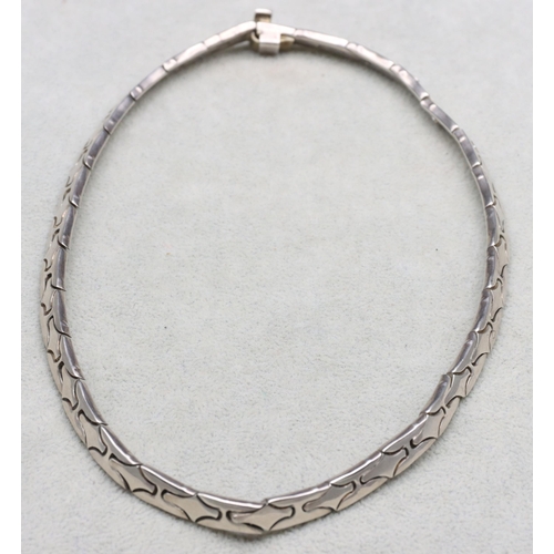 589 - A Mexican silver articulated collar necklace, 81.8 grams