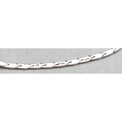 589 - A Mexican silver articulated collar necklace, 81.8 grams