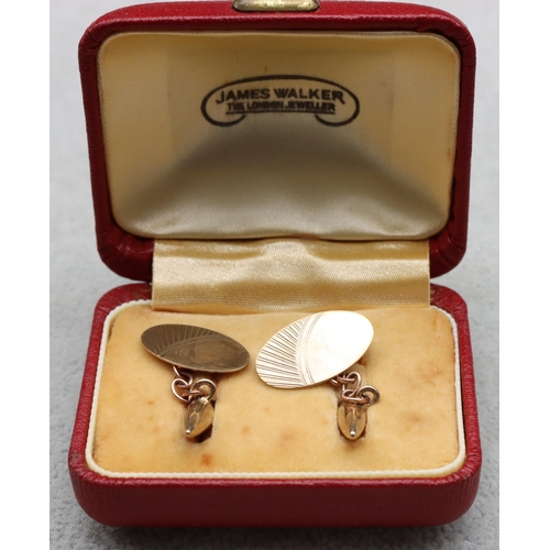 629 - A pair of 9ct gold oval gentlemen's cufflinks, 4 grams