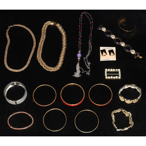 637 - A 925 silver gilt expanding bracelet and a quantity of various costume jewellery