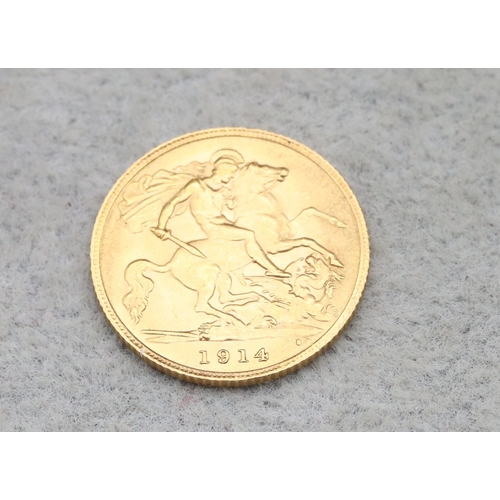 695 - A George V gold Half Sovereign, 1914, 4 grams