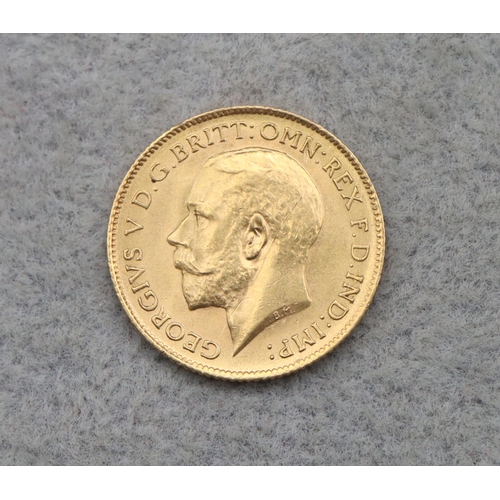 695 - A George V gold Half Sovereign, 1914, 4 grams