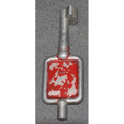 884 - BR-W Tyers NO. 9 single line aluminium key token 