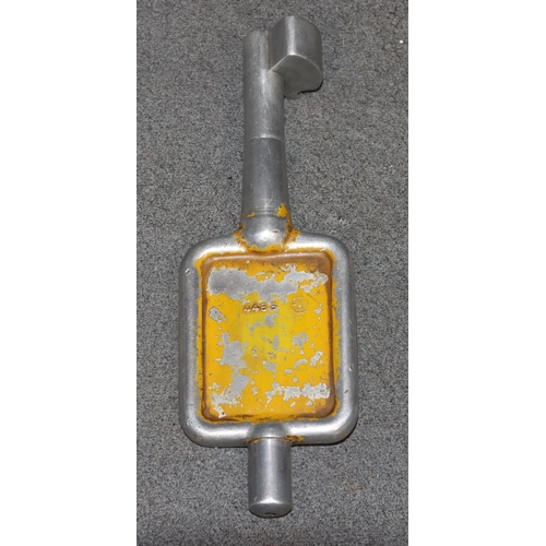 886 - BR-W Tyers No.9 single line aluminium key token 