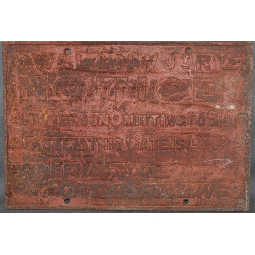 892 - GW & LNWR cast iron notice sign, 37cm x 54cm