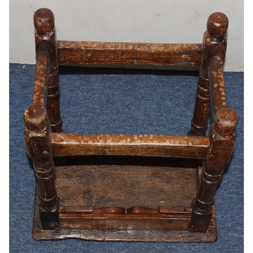 987 - An 18th/19th Century oak rectangular shaped joint stool with shaped frieze, turned legs and stretche... 