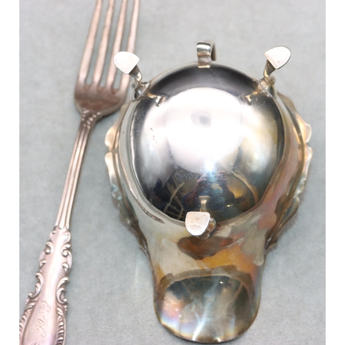 469 - A Birmingham silver sauce boat with crinkle handle on splayed hoof feet and a sterling silver fork, ... 