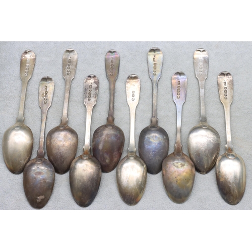 486 - A set of 8 William IV silver teaspoons, London 1830, maker WC and 2 similar Georgian teaspoons, 7oz ... 