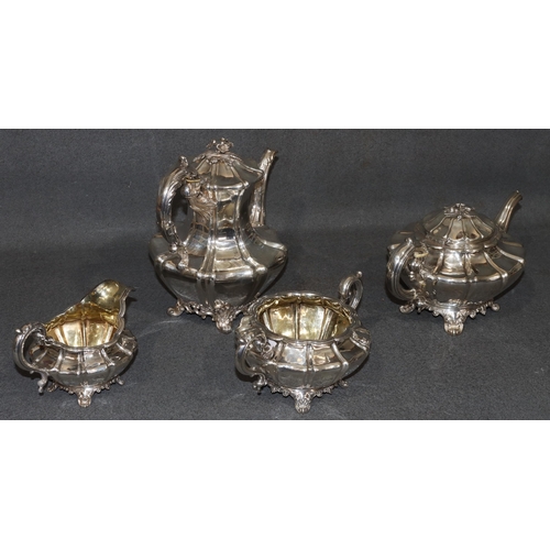 489 - A William IV 4-piece Harlequin silver round bulbous shaped tea service with scroll handles on splaye... 