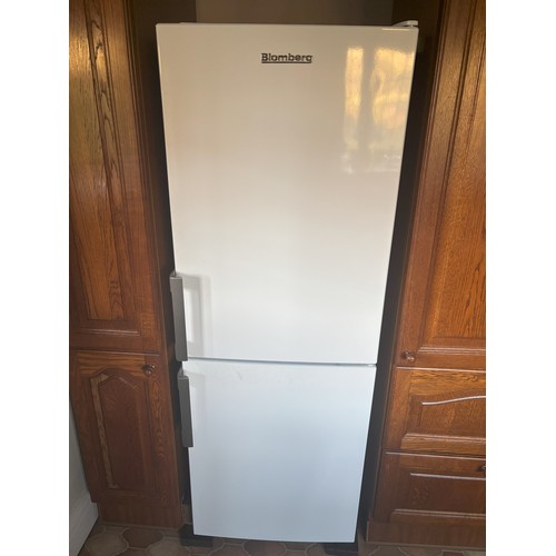 1414 - A Blomberg fridge freezer, KGM4513, 153cm high, 54cm wide, 57cm deep. This item is not held by PF Wi... 