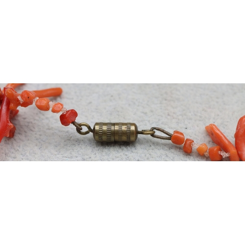 560 - A branch coral necklace, 77cm long