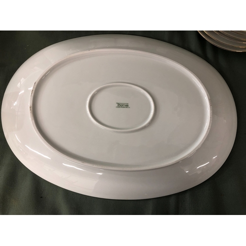 2015 - A Thomas Germany part service, white with gold edging, 4 large plates, 2 medium plates, 6 smaller pl... 