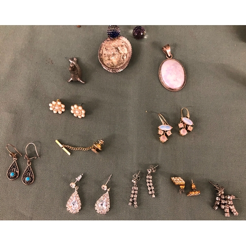 2102 - A quantity of various costume jewellery including a pair of earrings, watches, bracelets, coins, a p... 