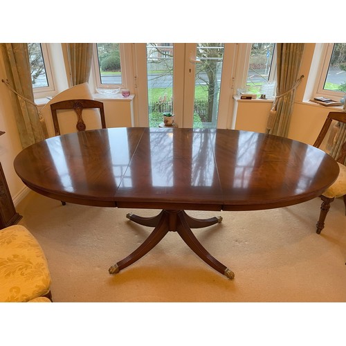 2347 - A good quality Rackstraw mahogany oval extendable dining table and 4 chairs, table 138cm long or 185... 