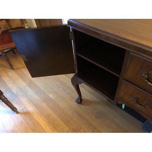 2350 - A mahogany sideboard, 137cm wide, 49.5cm deep, 37cm high to top and 110.5cm including back panel. Th... 