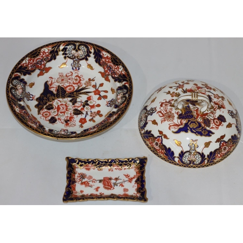 119 - A Royal Crown Derby circular muffin dish with cover and a Royal Crown Derby small pin dish (2)