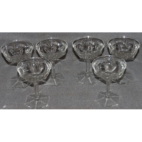 163 - A set of 6 Moser crystal 