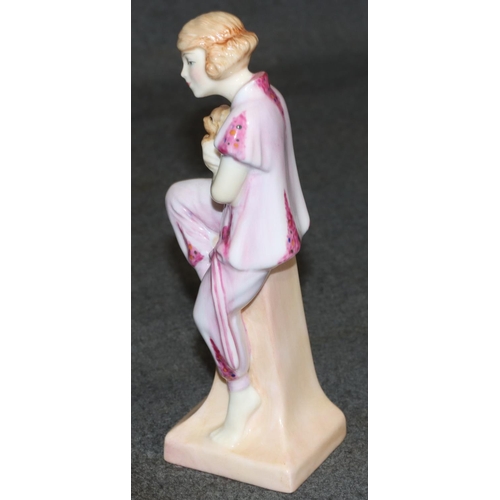 35 - A Royal Doulton figurine 