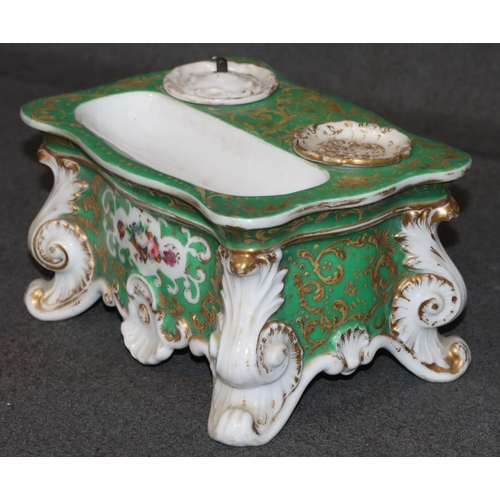 9 - A 19th Century Paris porcelain rectangular scallop shaped inkwell on white and green ground with han... 