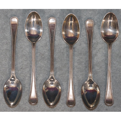 269 - A set of 6 Sheffield silver teaspoons with raised ball rims, in fitted black leather case, 3oz