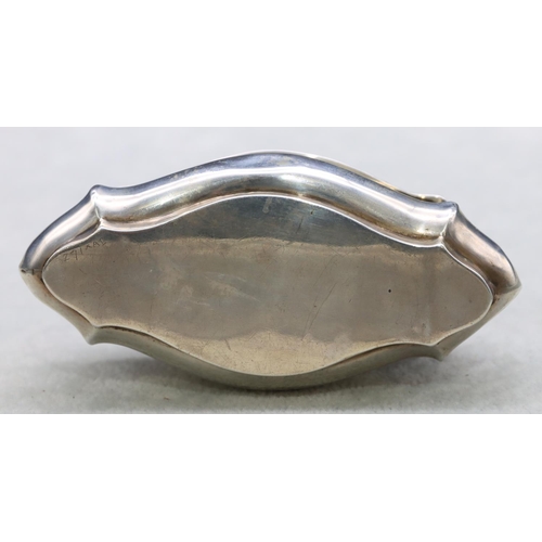 303 - A Chester silver oval scallop shaped trinket box with hinged lid, 9.5cm wide, 1.8oz