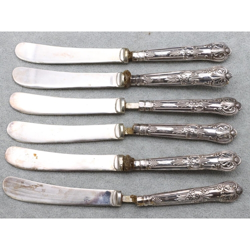 330 - A set of 6 King's pattern silver handled butter knives (in need of restoration), in fitted brown lea... 