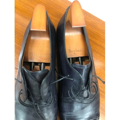 2354 - A pair of gentlemen's black leather Berluti, Paris lace up Oxford shoes, Size 8, with Berluti stretc... 