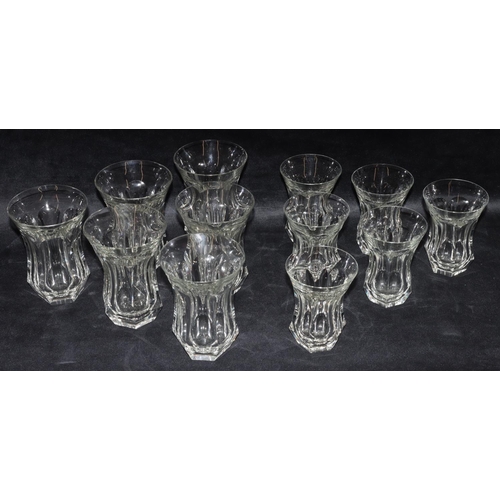 165 - A set of 6 Moser crystal 