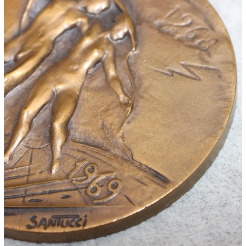 440 - Santucci bronze medal 1968/1969 depicting 2 raised nude figures with various inscription to reverse,... 