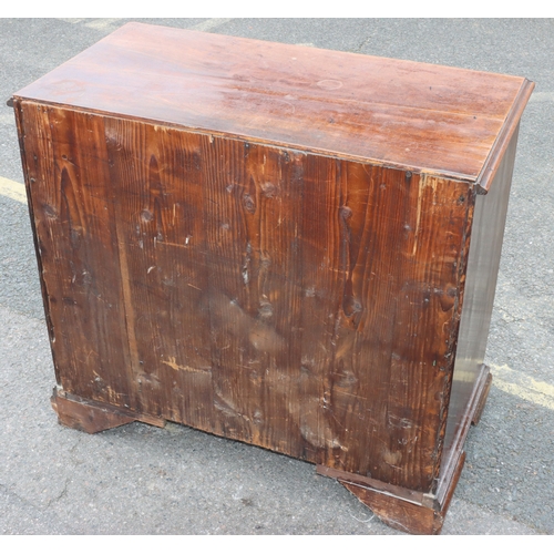 927 - A George III mahogany straight front chest of drawers with brush slide above 2 short and 3 long grad... 