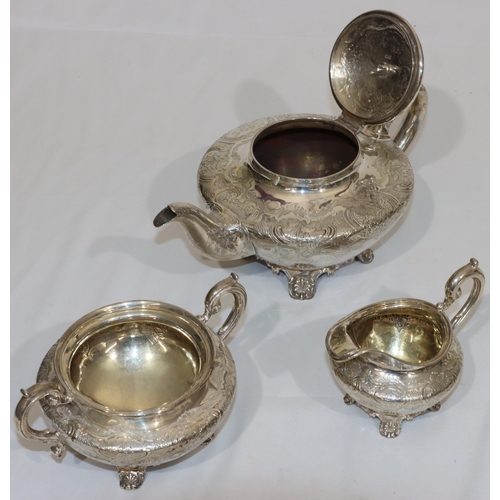 204 - A William IV silver round bulbous shaped 3-piece tea service with allover engraved decoration, dog s... 