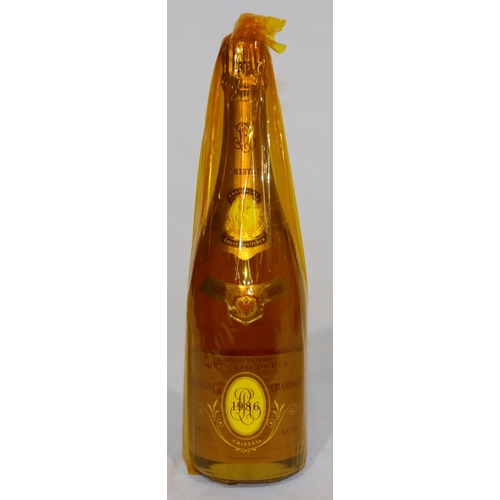 684 - A 750 ml bottle of Louis Roederer 